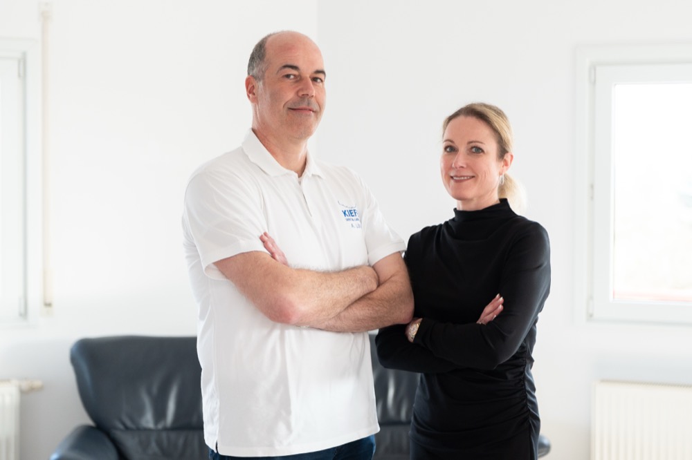 Armin Lötterle und Sandra Kiefer, Geschäftsführung der S. Kiefer GmbH Dentallabor